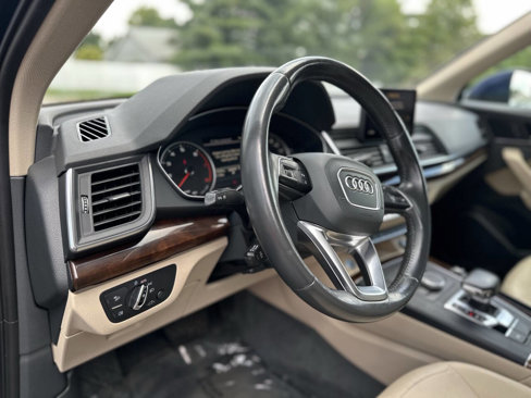 Used 2018 Audi Q5 2.0T Premium w/ Convenience Package image 15
