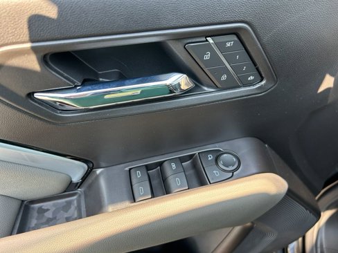 New 2026 Chevrolet Colorado ZR2 w/ Technology Package image 23