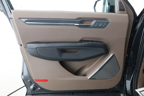 Used 2024 Kia EV9 GT-Line image 10