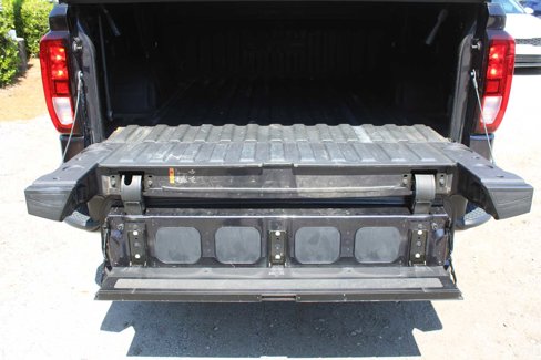 Used 2022 GMC Sierra 1500 Elevation w/ Elevation Premium Package image 17