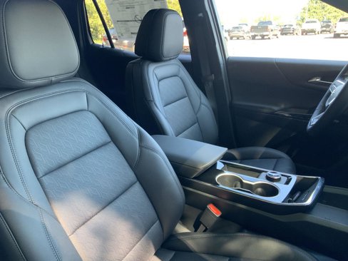 New 2026 Chevrolet Equinox LT w/ Convenience Package II image 10