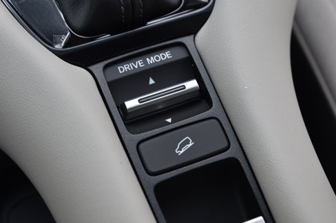 New 2026 Honda HR-V LX image 26