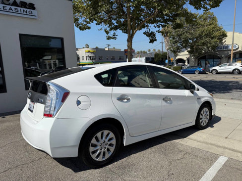 Used 2013 Toyota Prius Plug-In Hybrid image 7