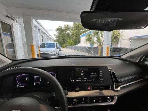 Used 2025 Kia Sportage LX image 33