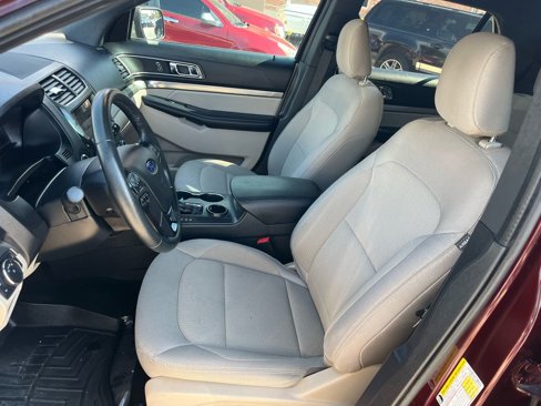 Used 2019 Ford Explorer XLT w/ Equipment Group 201A image 14