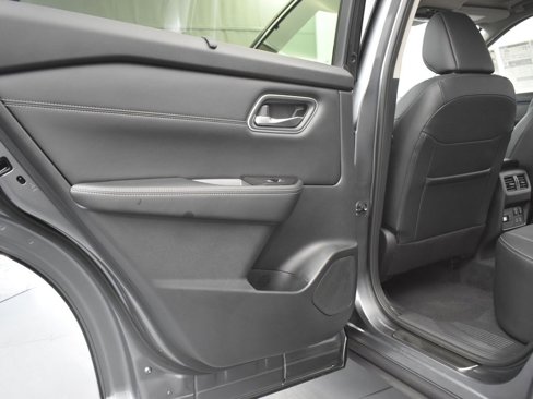 New 2026 Nissan Rogue Platinum w/ Platinum Premium Package image 16