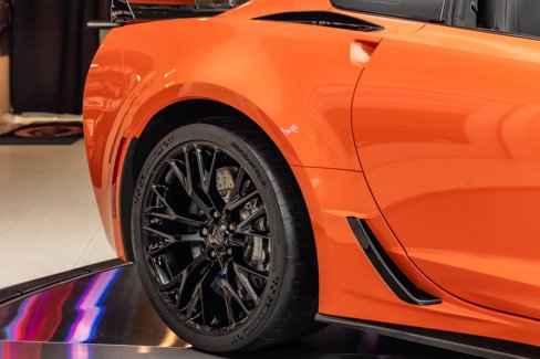Used 2019 Chevrolet Corvette Z06 w/ Z07 Performance Package image 24