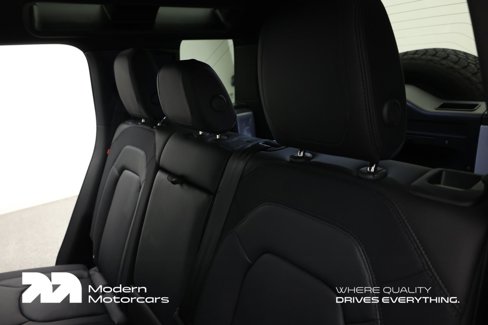 Used 2024 Land Rover Defender 110 X-Dynamic SE image 24