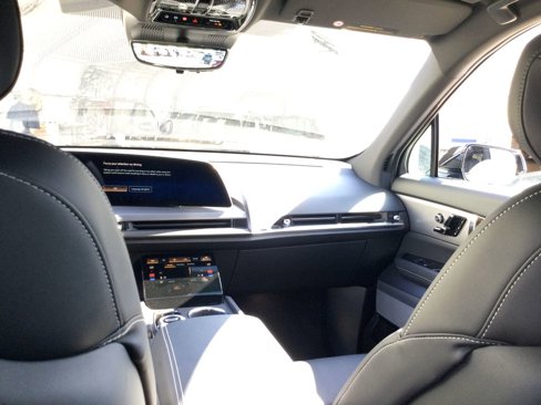 New 2026 Cadillac Vistiq Luxury image 32