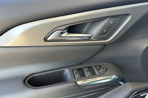 New 2026 Chevrolet Traverse LT w/ Enhanced Driving Package image 11
