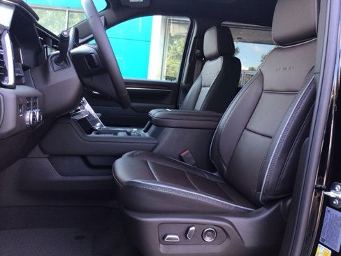 New 2025 GMC Sierra 2500 Denali w/ Denali Reserve Package image 14