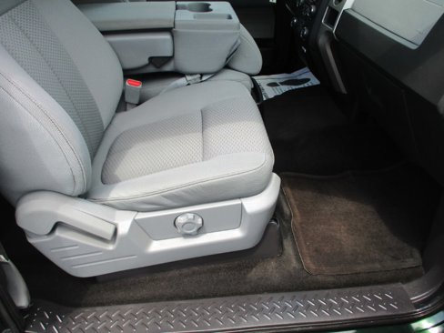 Used 2014 Ford F150 XLT w/ XLT Chrome Package image 22