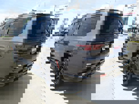 New 2024 Jeep Wagoneer L Series II w/ Convenience Group I image 4