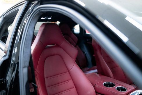 Used 2023 Porsche Panamera GTS image 70
