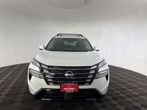 New 2026 Nissan Rogue Platinum image 2