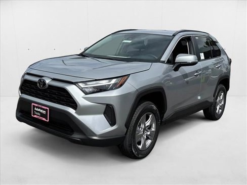 New 2025 Toyota RAV4 XLE image 1