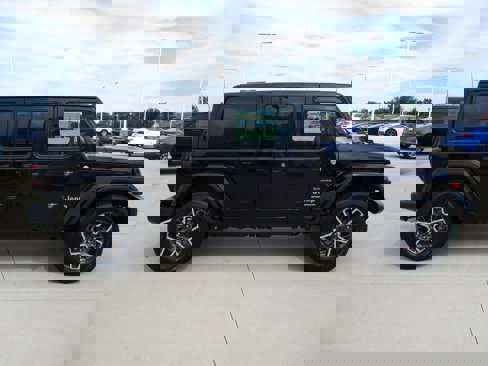 New 2024 Jeep Wrangler Unlimited Sahara w/ Technology Group image 8
