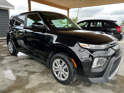 Used 2022 Kia Soul LX image 14