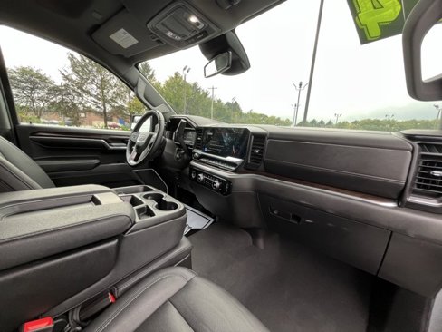 Used 2024 GMC Sierra 1500 SLT image 38