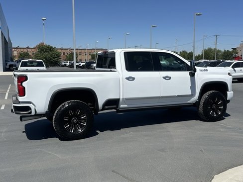 Used 2025 Chevrolet Silverado 3500 High Country w/ High Country Premium Package image 11