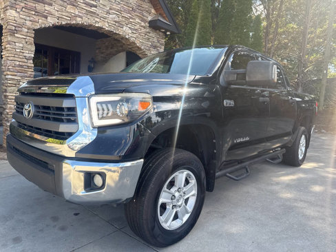 Used 2015 Toyota Tundra SR5 image 2