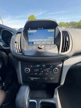 Used 2018 Ford Escape SE w/ Ford Safe & Smart Package image 13