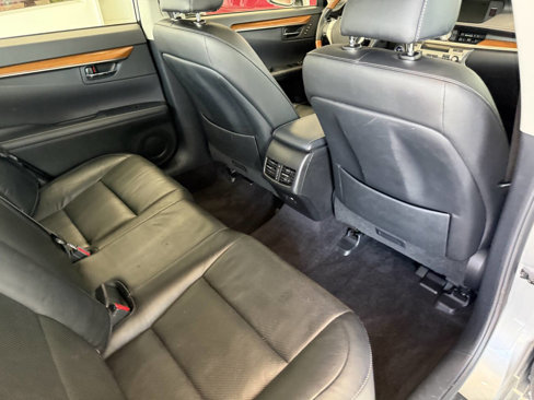 Used 2014 Lexus ES 300h image 48