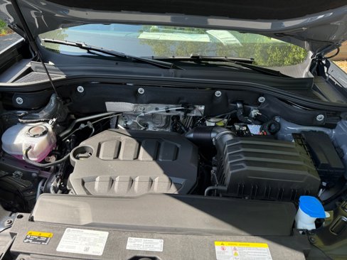 New 2025 Volkswagen Atlas Peak Edition SE image 16