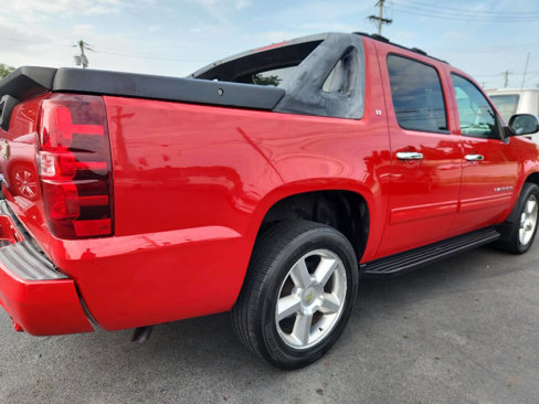 Used 2012 Chevrolet Avalanche LT w/ All-Star Edition image 28