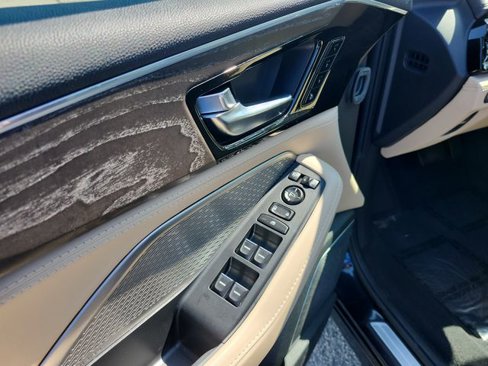 Used 2023 Acura MDX SH-AWD w/ Advance Package image 32