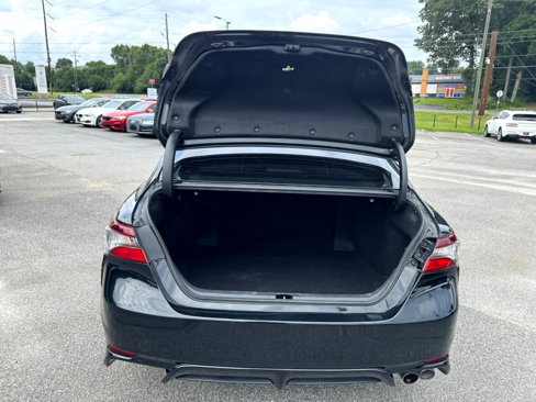 Used 2021 Toyota Camry SE image 30