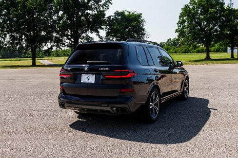 Used 2026 BMW X7 M60i image 18