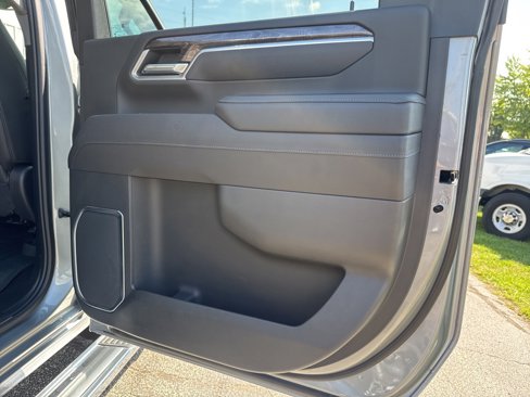 Used 2025 Chevrolet Silverado 3500 LTZ w/ LTZ Plus Package image 22