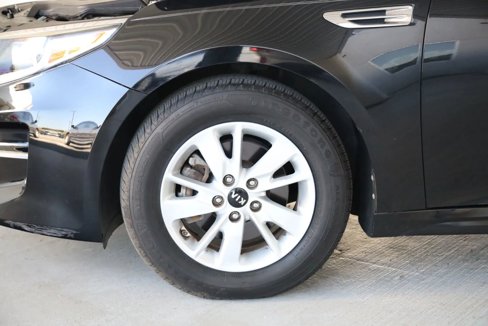 Used 2018 Kia Optima LX image 24