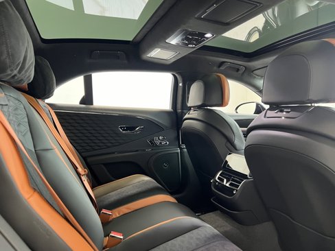 New 2025 Bentley Flying Spur Plug-In Hybrid image 22
