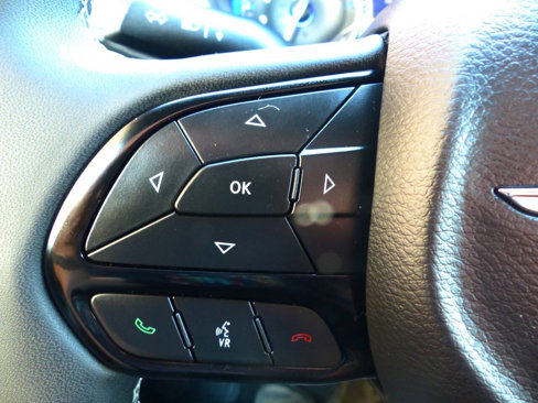 Used 2024 Chrysler Pacifica Touring-L w/ S Appearance Package image 29