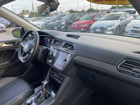 Used 2022 Volkswagen Tiguan SE image 10