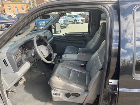 Used 2004 Ford F250 Lariat image 8
