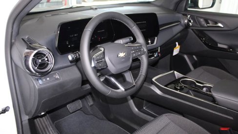 New 2026 Chevrolet Equinox LT image 16