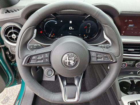 New 2025 Alfa Romeo Stelvio Sprint image 15