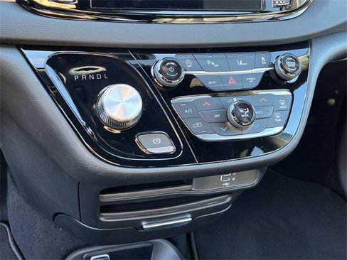 New 2026 Chrysler Voyager LX image 25