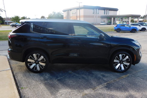 New 2025 Mitsubishi Outlander AWD image 6