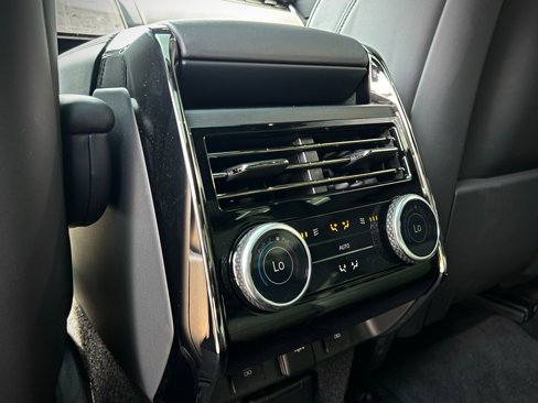 Used 2024 Land Rover Range Rover Sport Dynamic SE image 21