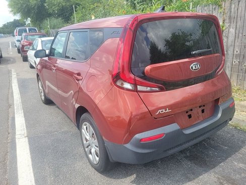 Used 2021 Kia Soul LX image 2
