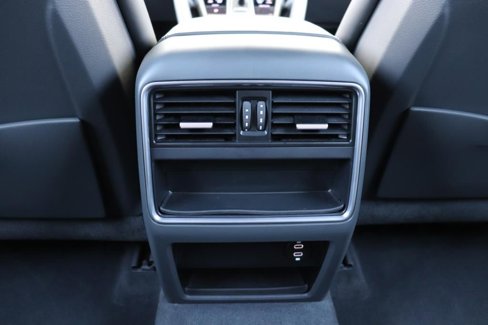 Used 2021 Porsche Cayenne image 63