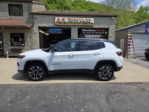 Used 2022 Jeep Compass Limited image 5