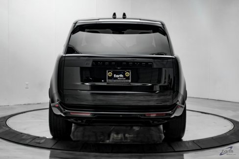 Used 2024 Land Rover Range Rover SE image 10