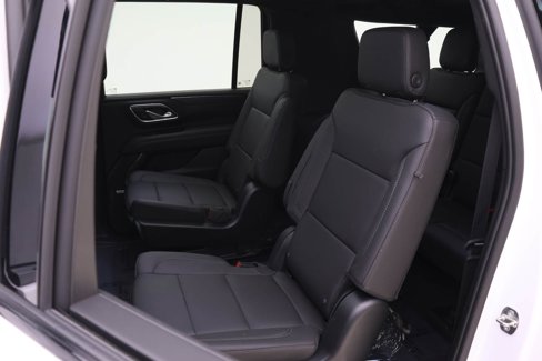 Used 2023 Chevrolet Suburban Z71 w/ Luxury Package image 16