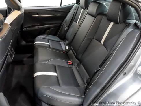 Used 2025 Toyota Camry SE image 16