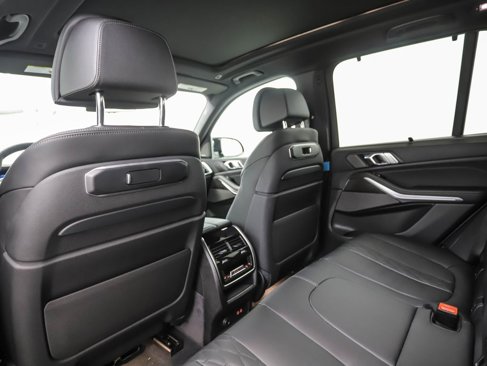 New 2026 BMW X5 M60i image 22